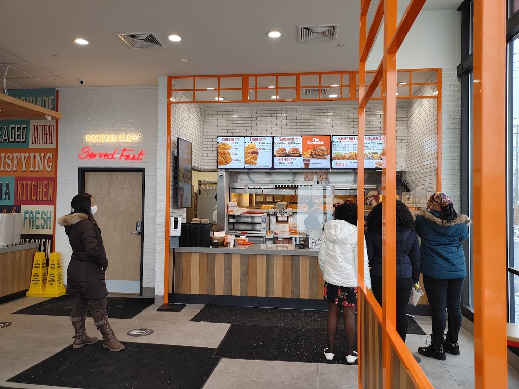 Popeyes Louisiana Kitchen | restaurant | 889c St Georges Ave, Woodbridge Township, NJ 07095, USA | 7328745079 OR +1 732-874-5079