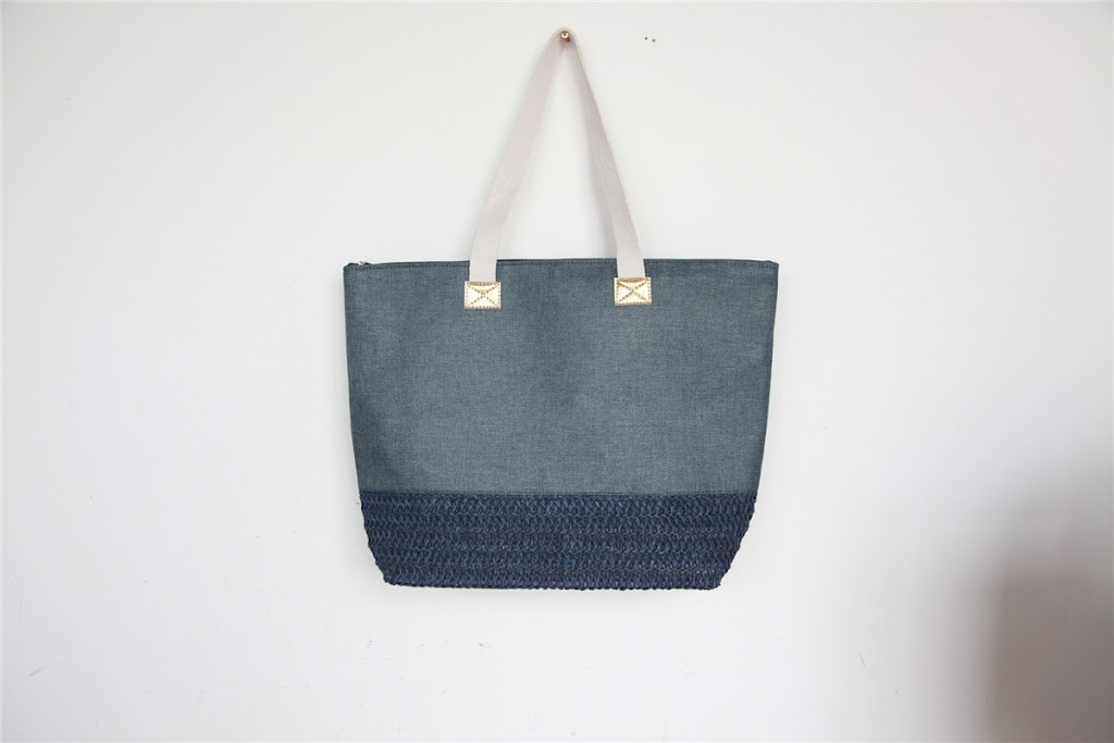 ROYAL G SNACKS, INC | restaurant | 8504 E Adamo Dr Suite 115, Tampa, FL 33619, USA | 9413573189 OR +1 941-357-3189