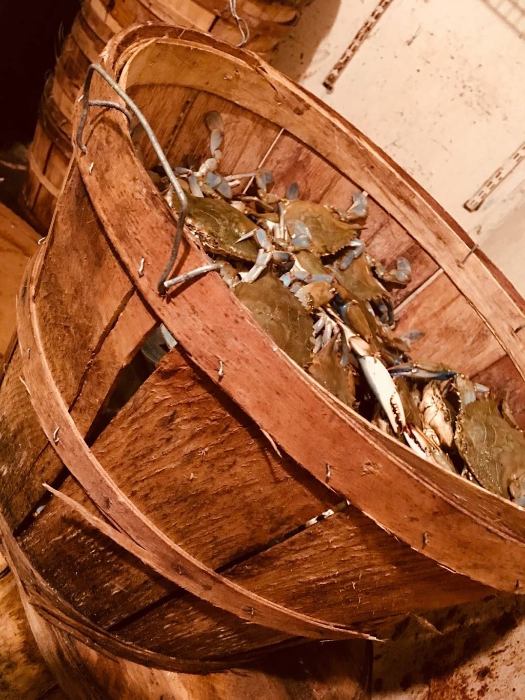 Ernies Crab House | meal takeaway | 2213, 10553 Greenbelt Rd, Lanham, MD 20706, USA | 3014643744 OR +1 301-464-3744