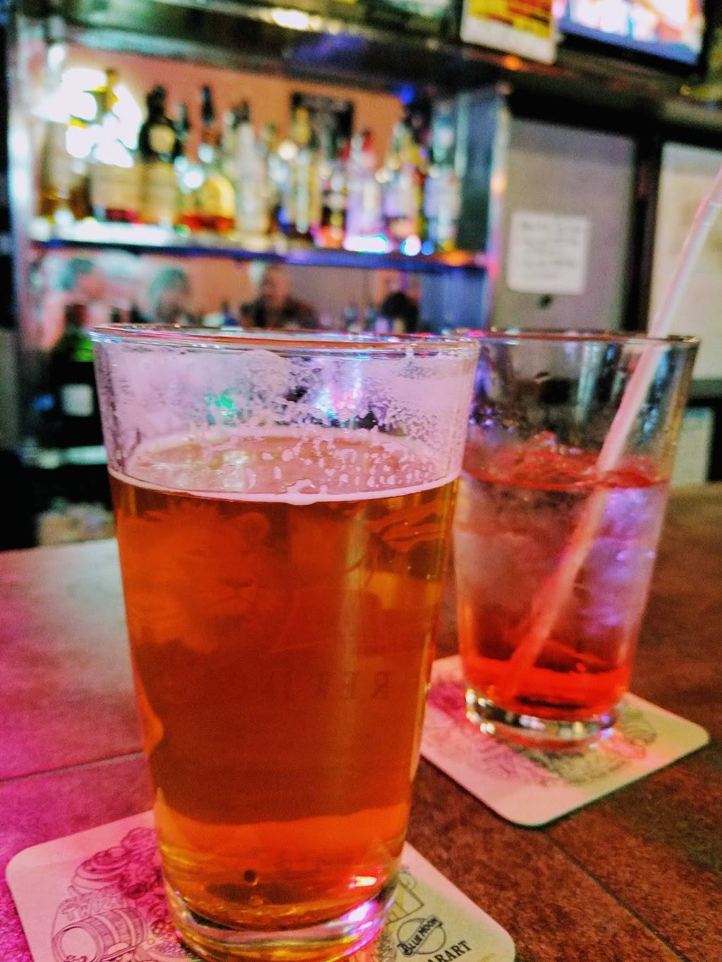 Tabs Bar & Grill | restaurant | 7211 NE 181st St, Kenmore, WA 98028, USA | 4252862943 OR +1 425-286-2943