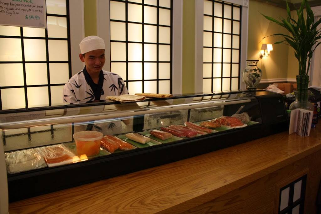 House of Hong Chinese Restaurant | restaurant | 108 N Franklin St, Watkins Glen, NY 14891, USA | 6075357024 OR +1 607-535-7024