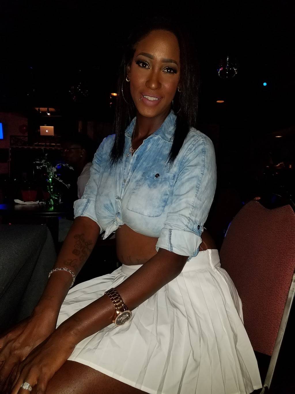 4th Quarter Sports Grill | restaurant | 7460 S Westmoreland Rd, Dallas, TX 75237, USA | 9725721910 OR +1 972-572-1910