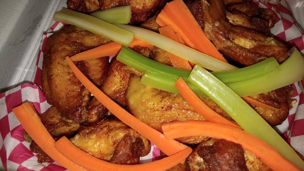 A W Catfish & Wings | restaurant | 4340 American Way, Memphis, TN 38118, USA | 9015524215 OR +1 901-552-4215