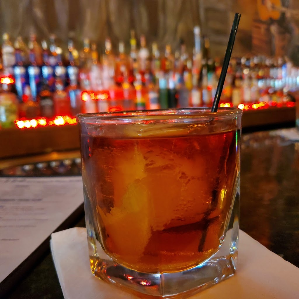 The CrossRoads Bar & Grill | restaurant | 1120 W Madison St, Chicago, IL 60607, USA | 3122431113 OR +1 312-243-1113