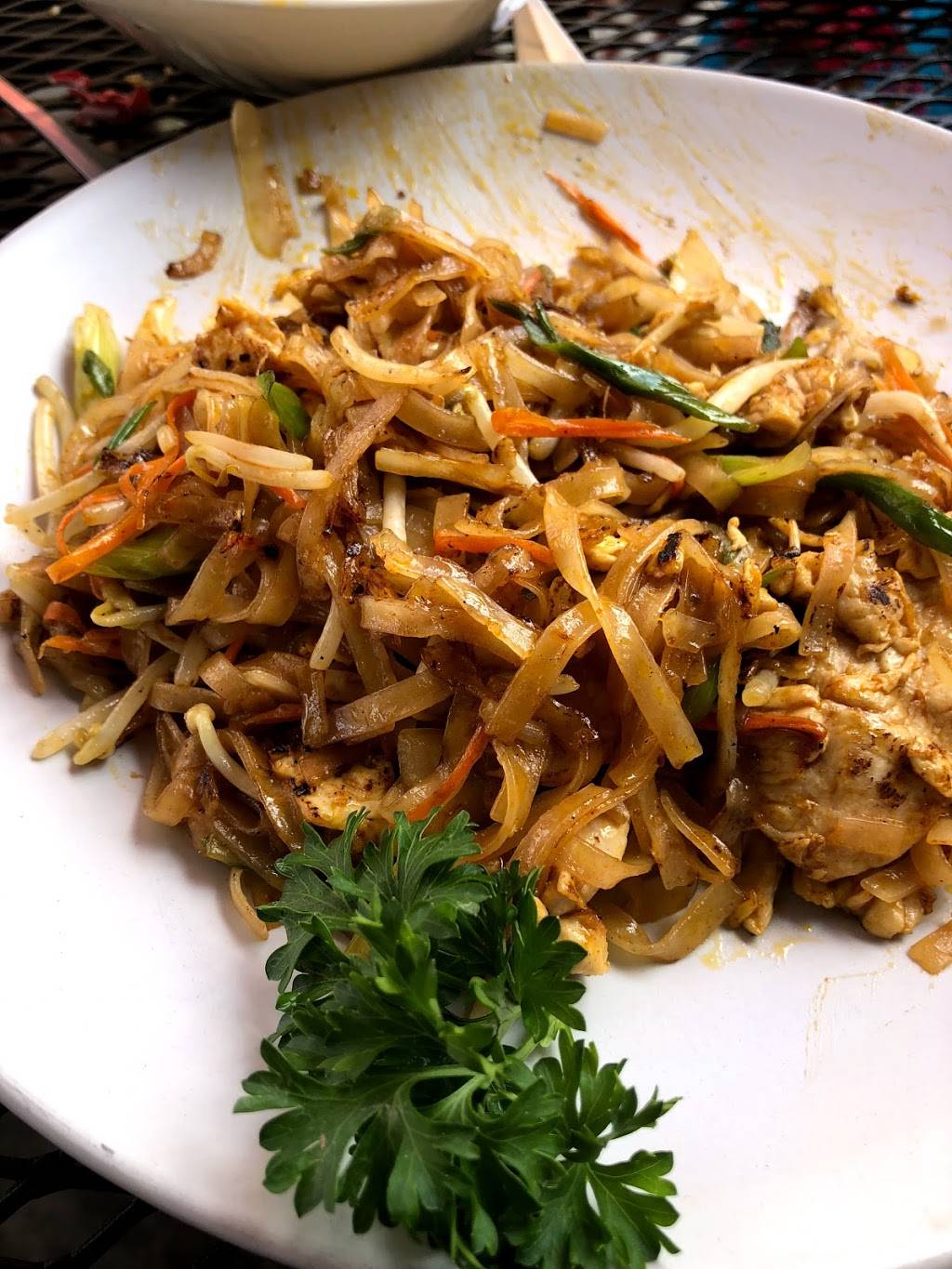 Rim Talay Thai Cuisine | restaurant | 508 Mission Ave, Oceanside, CA 92054, USA | 7604352007 OR +1 760-435-2007