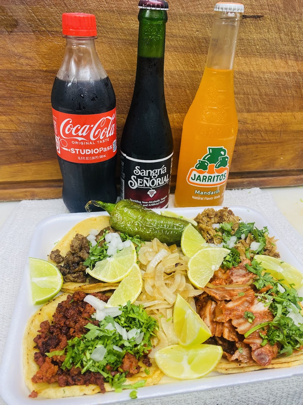 Tortas locas | restaurant | 2594 12th St, Sarasota, FL 34237, USA | 9418794499 OR +1 941-879-4499