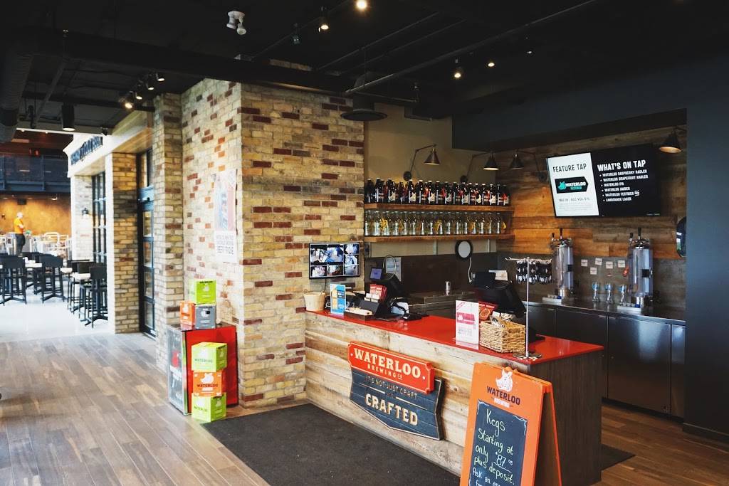 Waterloo Brewing Beer Store | restaurant | 400 Bingemans Centre Dr, Kitchener, ON N2B 3X9, Canada | 5197422732 OR +1 519-742-2732