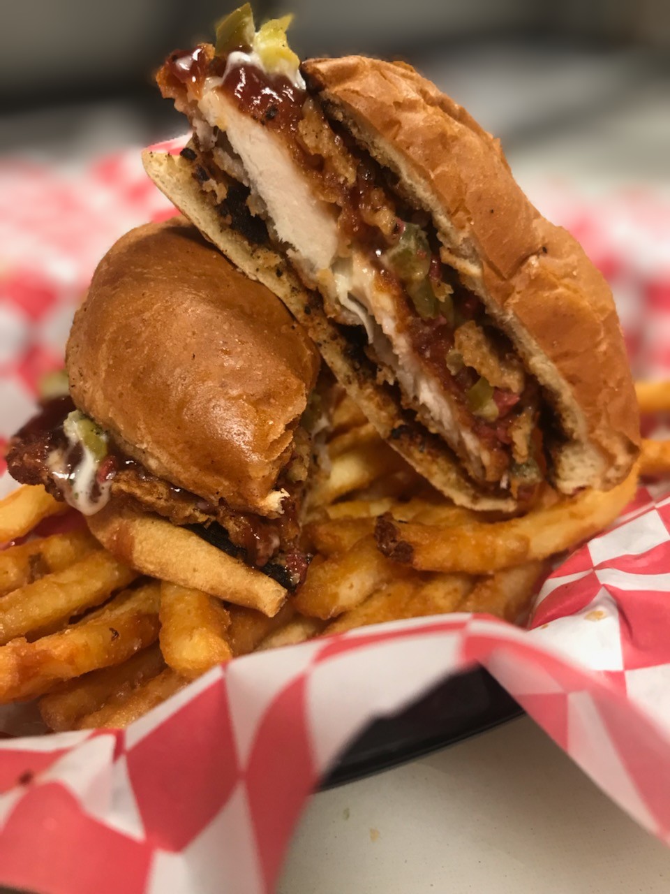 Neighborhood Wing Co | restaurant | 1193 N Main St #A, Tooele, UT 84074, USA | 4352490267 OR +1 435-249-0267