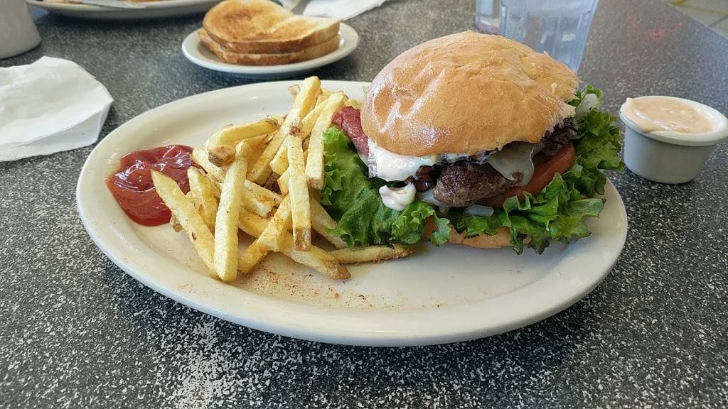 Chubbys Diner | restaurant | 266 Mt Hermon Rd # T, Scotts Valley, CA 95066, USA | 8314385546 OR +1 831-438-5546