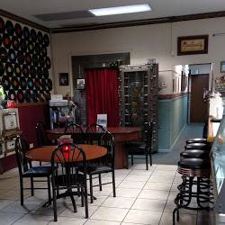 Reds Pizza & Pasta | restaurant | 111 S Main St, Claypool, IN 46510, USA | 5745663111 OR +1 574-566-3111