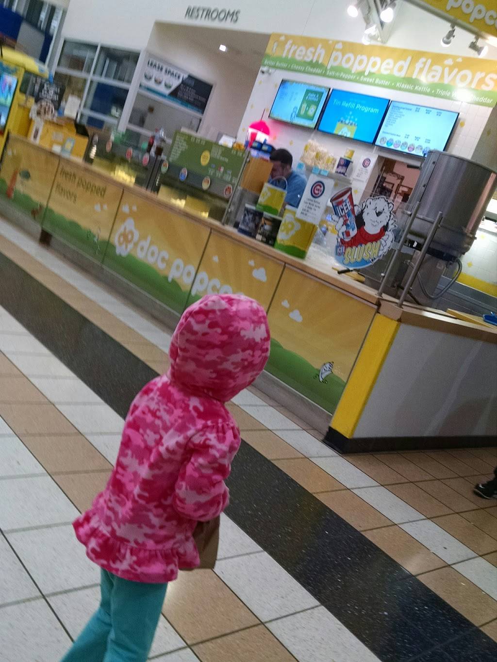 Doc Popcorn | meal takeaway | 13783 W Oasis Srv Rd, Lake Forest, IL 60045, USA | 7734917935 OR +1 773-491-7935