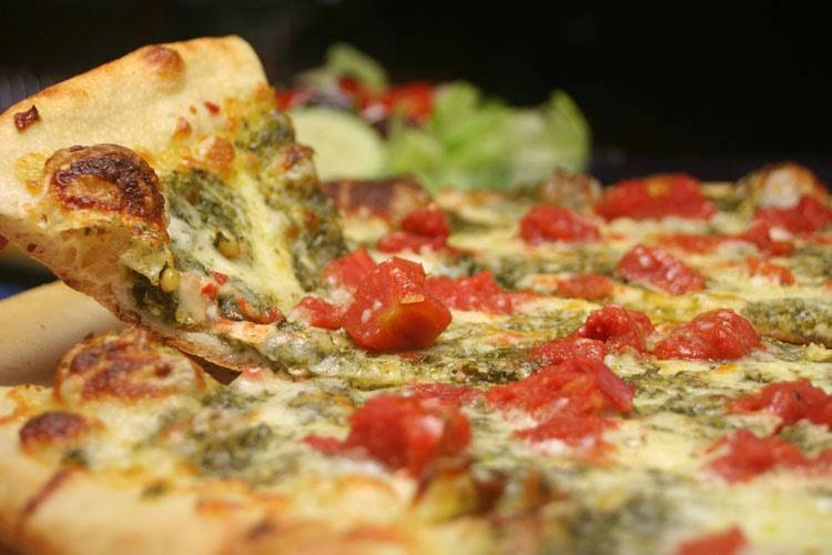 Sweet Tomatoes | meal takeaway | 320 Chestnut St, Needham, MA 02492, USA | 7814449644 OR +1 781-444-9644