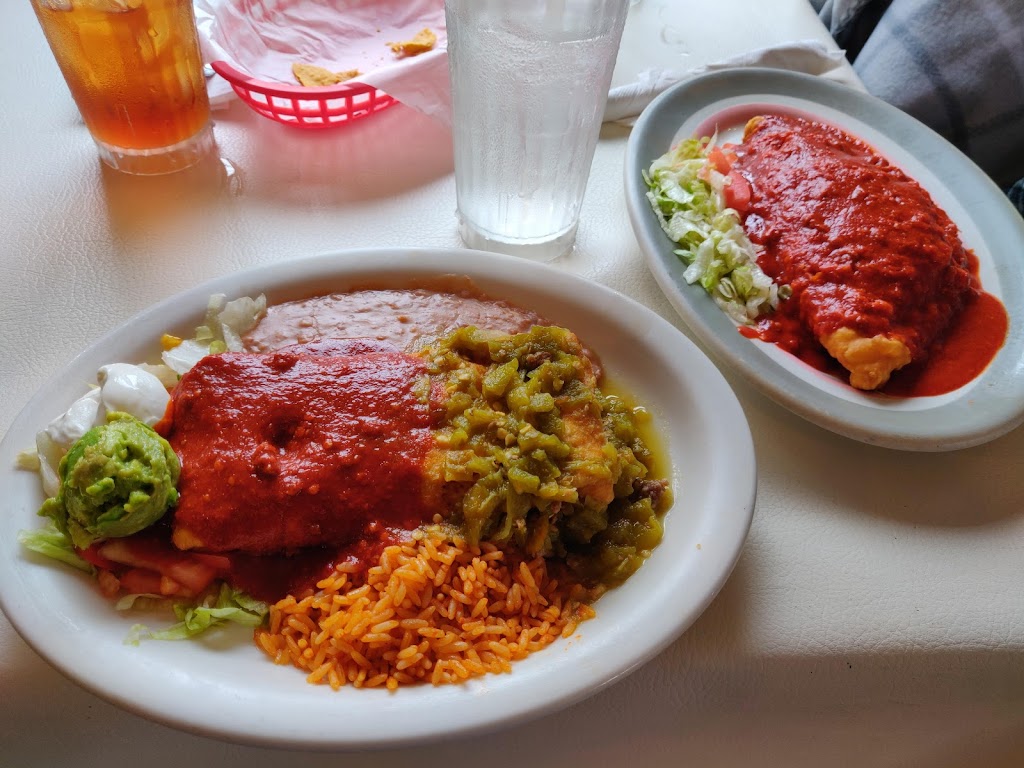 Mary & Titos Cafe | restaurant | 2711 4th St NW, Albuquerque, NM 87107, USA | 5053446266 OR +1 505-344-6266