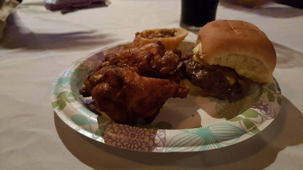 Flanagans Tavern | restaurant | 3932 Amboy Rd, Staten Island, NY 10308, USA | 7183565511 OR +1 718-356-5511