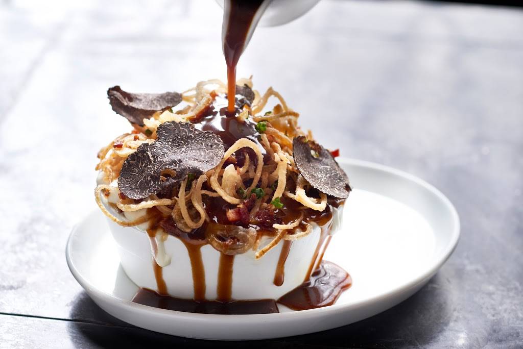 Maple & Ash | night club | 8 W Maple St, Chicago, IL 60610, USA | 3129448888 OR +1 312-944-8888