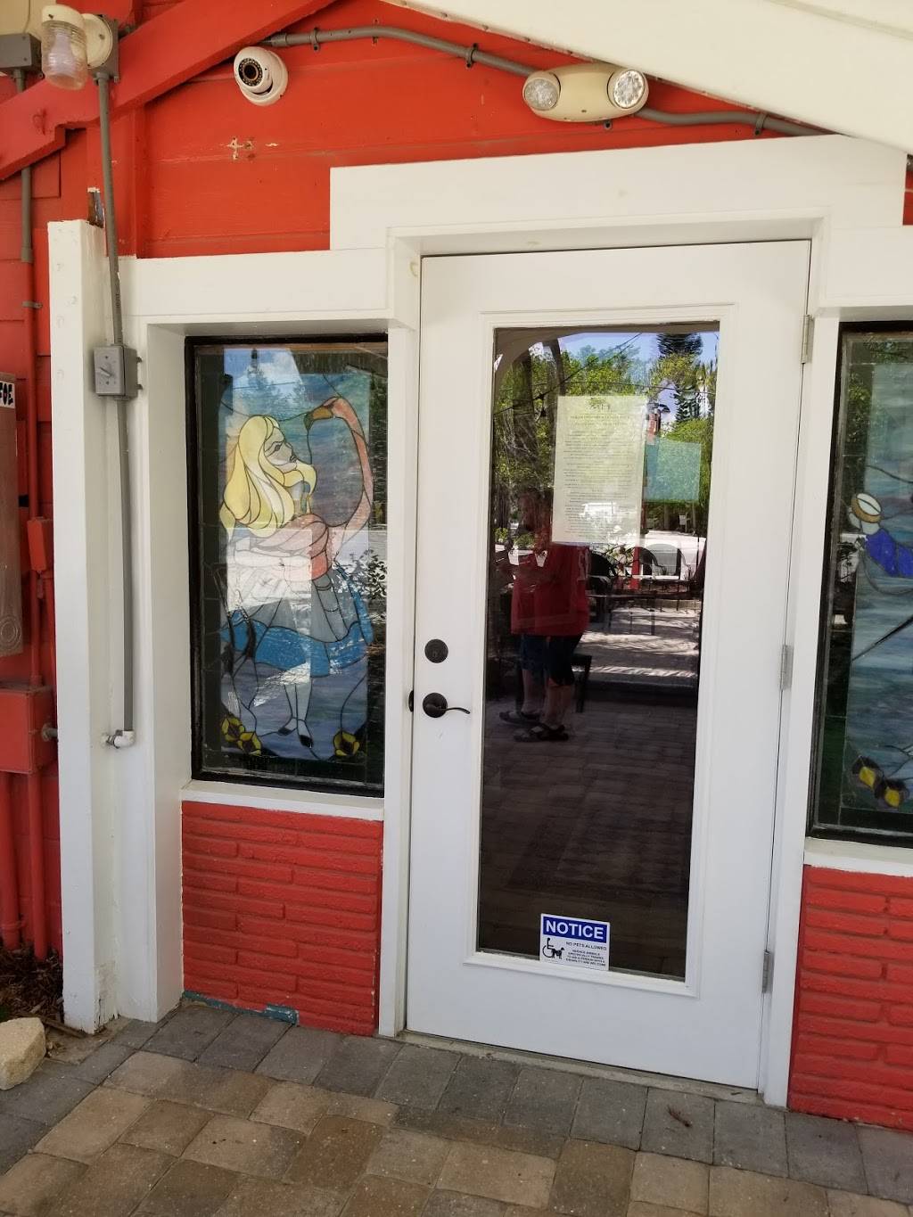 The Mad Hatter Restaurant | restaurant | 6467 Sanibel Captiva Rd, Sanibel, FL 33957, USA | 2394720033 OR +1 239-472-0033