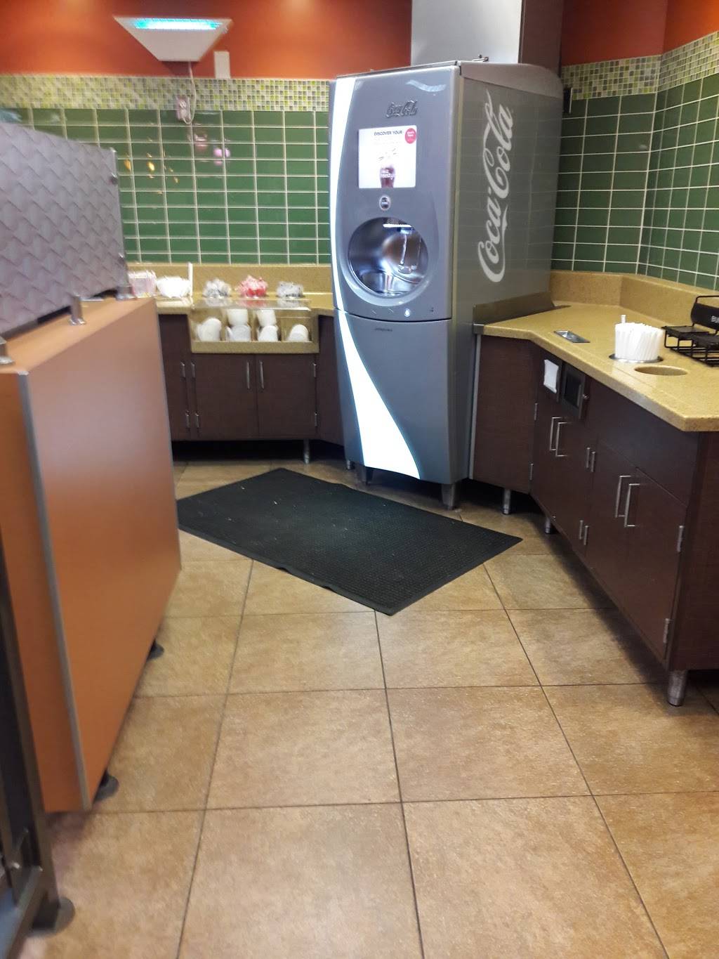 Jack in the Box | restaurant | 3120 Fowler Ave, Clovis, CA 93611, USA | 5595771358 OR +1 559-577-1358