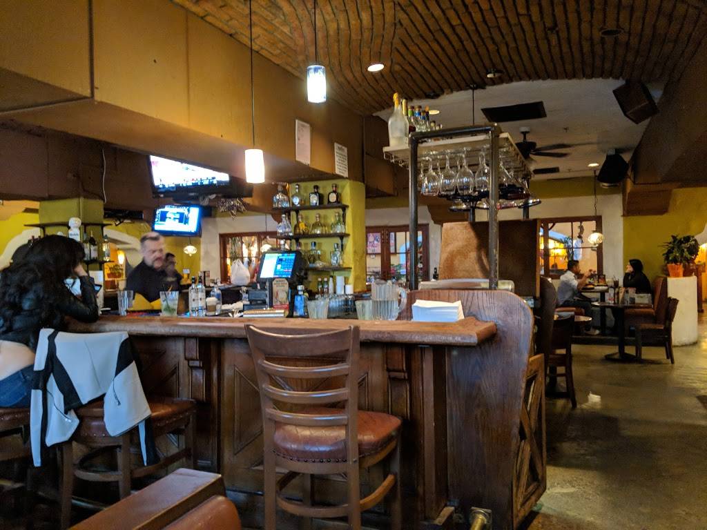 El Torito | restaurant | 6040 Canoga Ave, Woodland Hills, CA 91367, USA | 8183481767 OR +1 818-348-1767