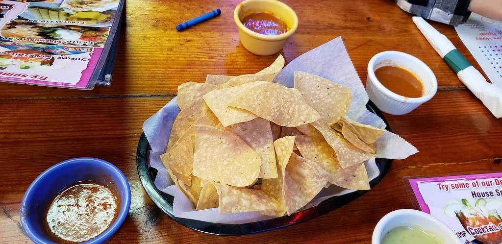 10 De Mayo Steaks, Mexican Grill & Bar | restaurant | 136 Mockingbird Ln, Livingston, TX 77351, USA | 9363271193 OR +1 936-327-1193