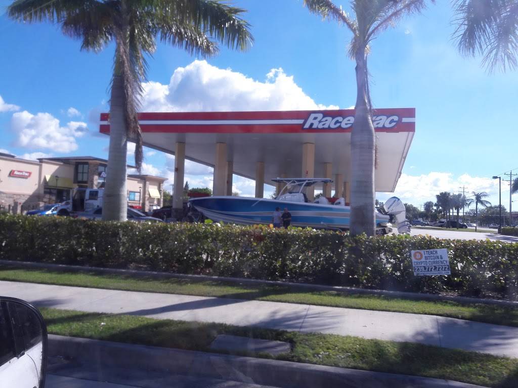 RaceTrac | bakery | 2607 Del Prado Blvd S, Cape Coral, FL 33904, USA | 2394581161 OR +1 239-458-1161