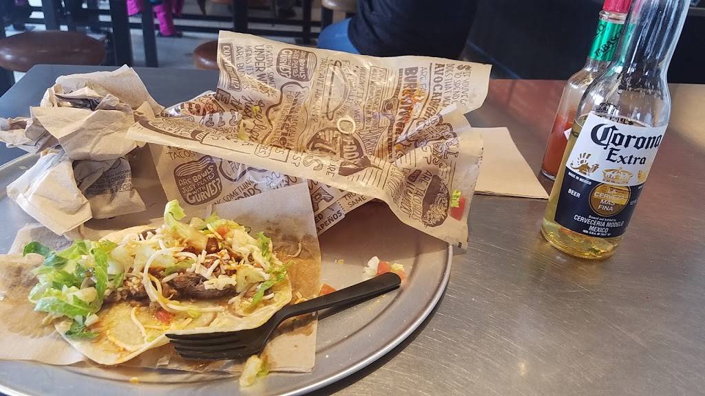 Chipotle Mexican Grill | restaurant | 9506 Main St No 22B, Fairfax, VA 22031, USA | 5713285485 OR +1 571-328-5485