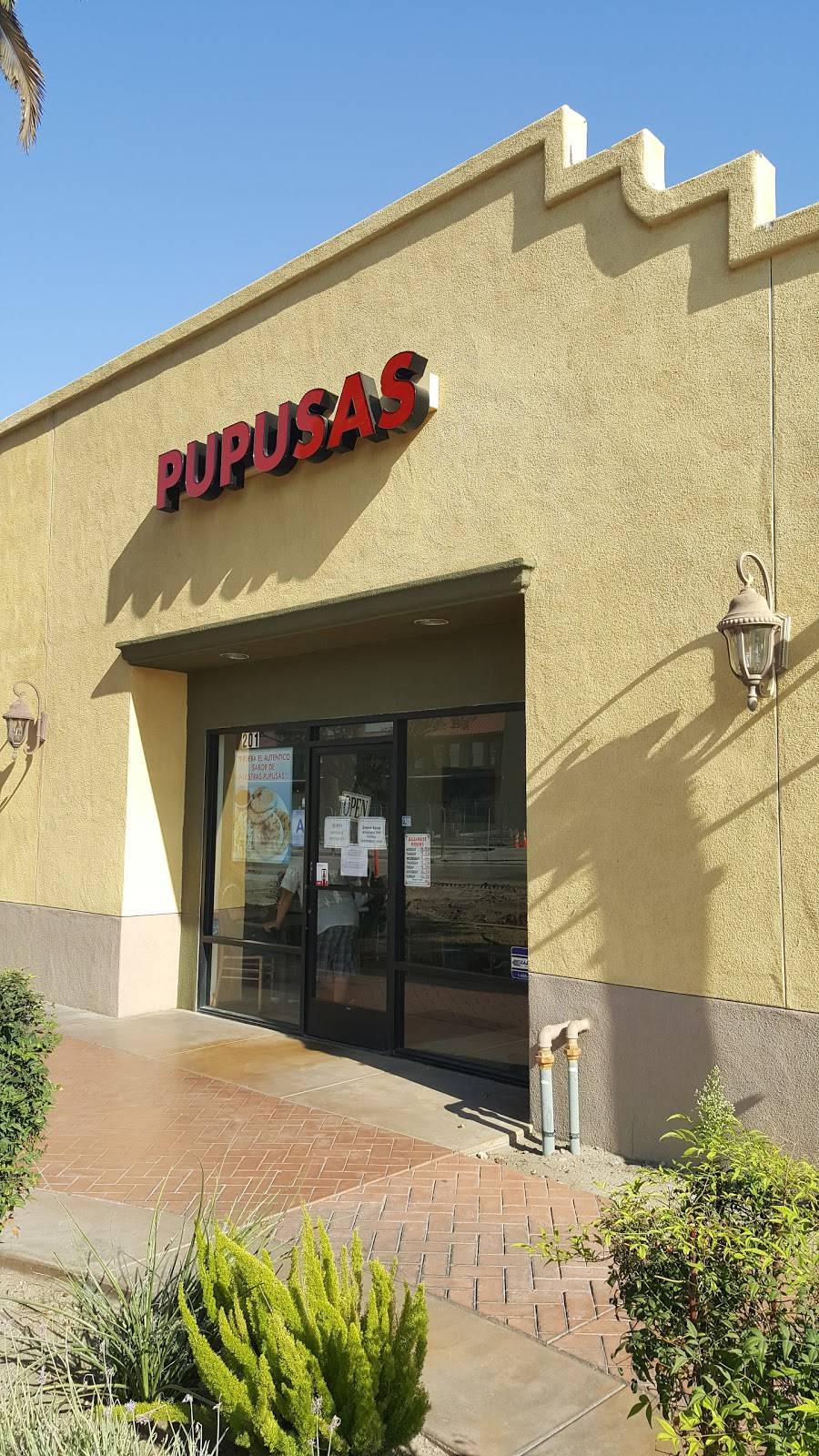 Hidden Paradise El Salvador | restaurant | 1184 W 2nd St Unit 201, San Bernardino, CA 92410, USA | 9514230889 OR +1 951-423-0889