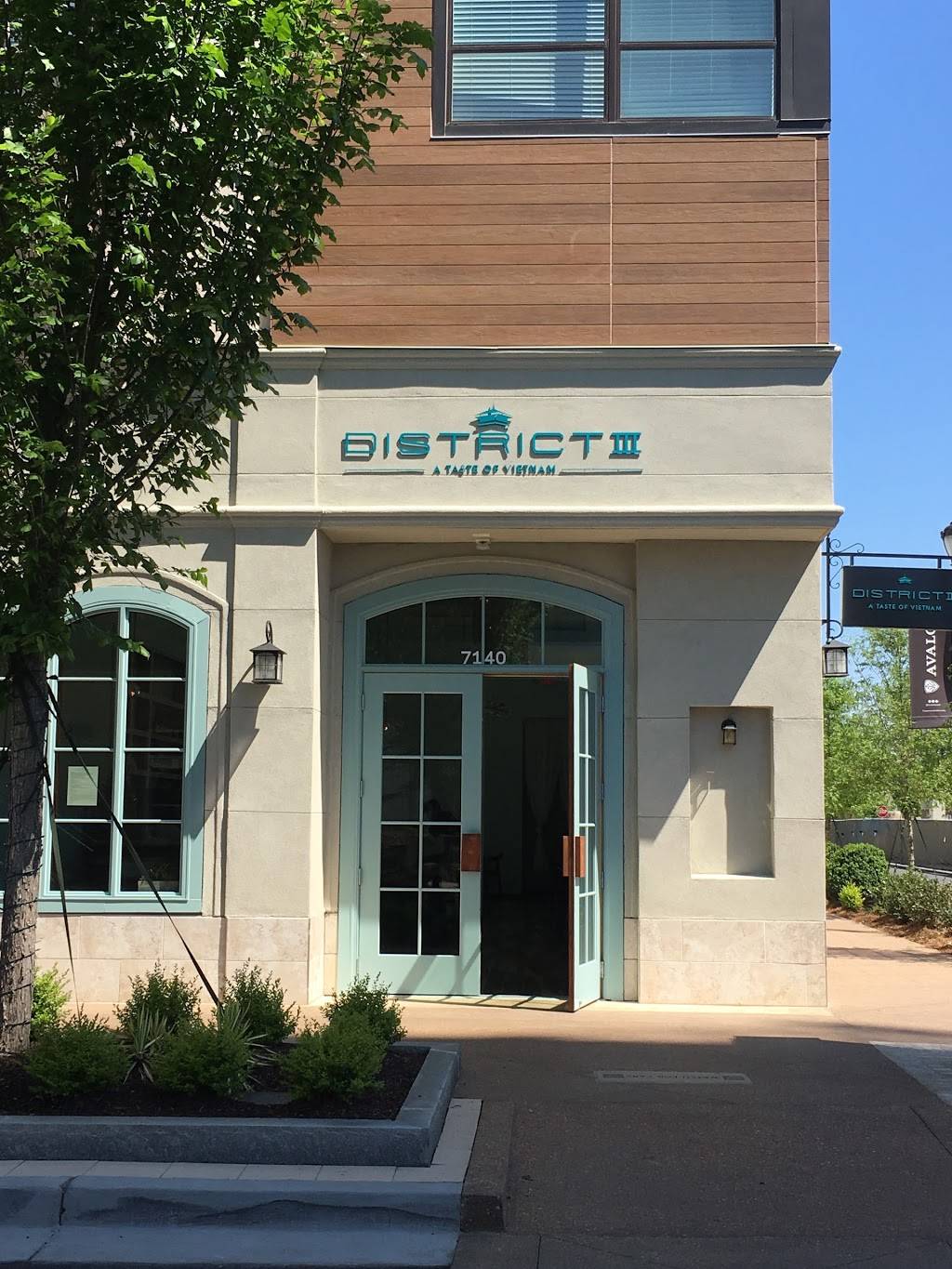 District III | restaurant | 7140 Avalon Blvd, Alpharetta, GA 30009, USA | 4049771779 OR +1 404-977-1779