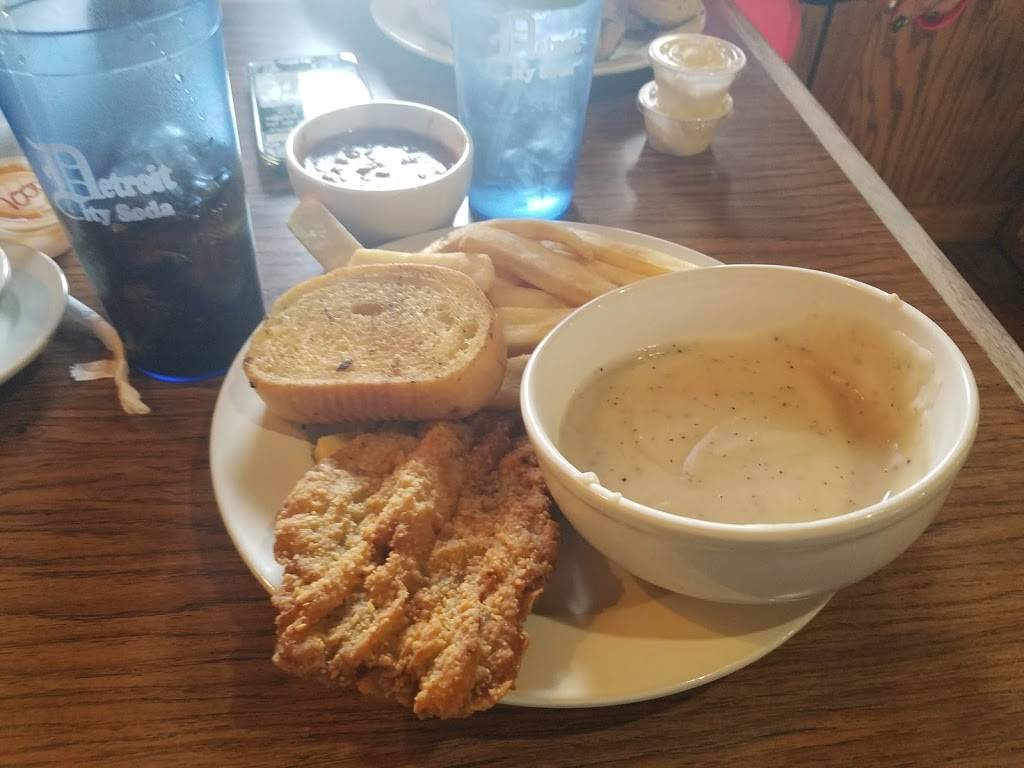 Chapz Roadhouse | restaurant | 9950 N Greenville Rd, Lakeview, MI 48850, USA | 9892876096 OR +1 989-287-6096