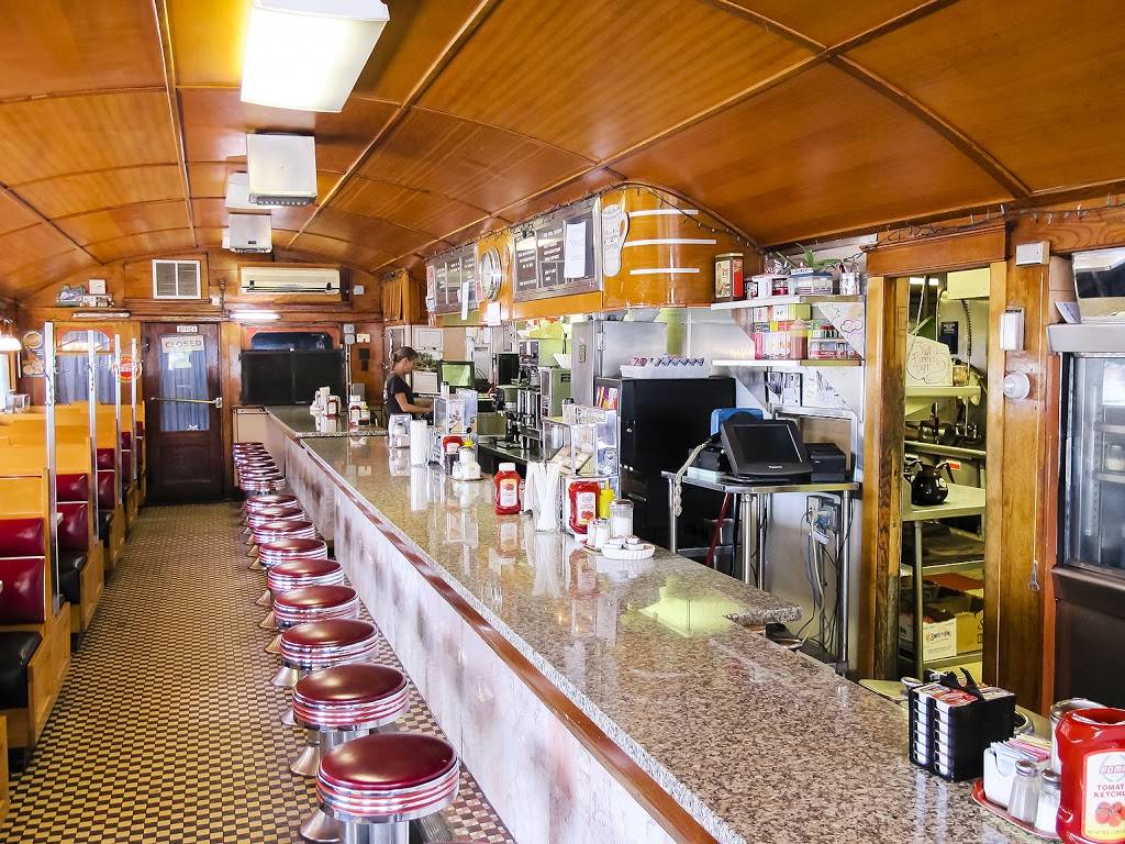 Miss Florence Diner | restaurant | 99 Main St, Florence, MA 01062, USA | 4135843137 OR +1 413-584-3137