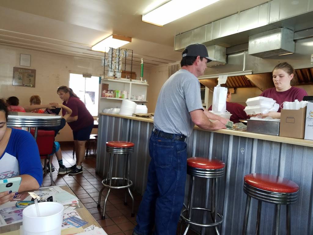 Dots Dairy Den | restaurant | 5371 Main Dr, New Hope, AL 35760, USA | 2567239996 OR +1 256-723-9996