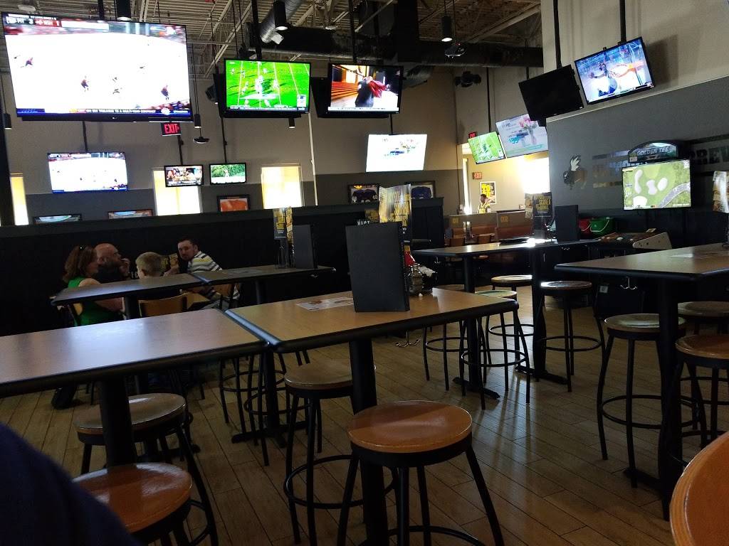 Buffalo Wild Wings | meal takeaway | 430 Sam Ridley Pkwy W, Smyrna, TN 37167, USA | 6154590070 OR +1 615-459-0070
