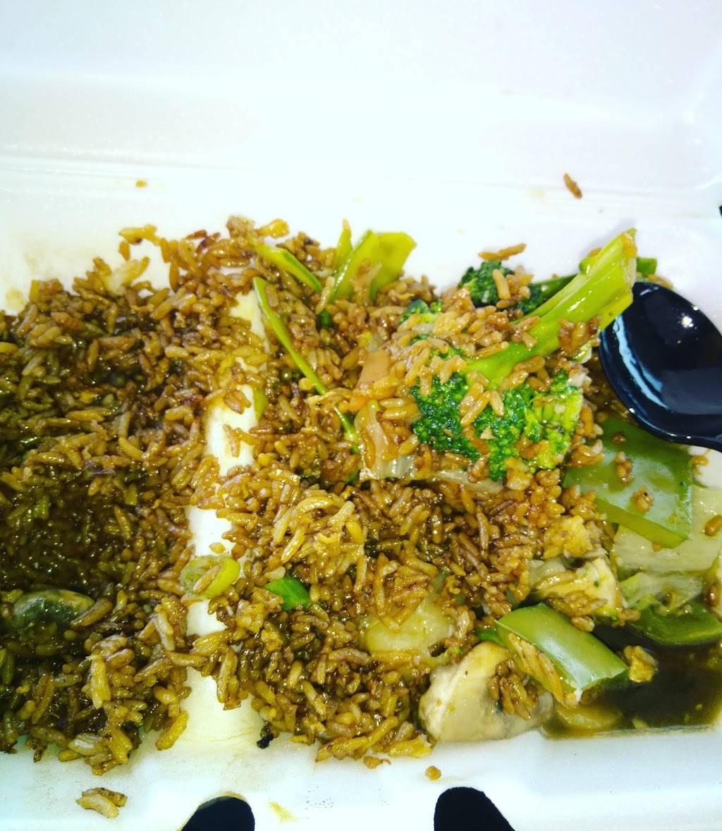 Darien Chop Suey | restaurant | 7516 Cass Avenue, Darien, IL 60561, USA | 6308528899 OR +1 630-852-8899