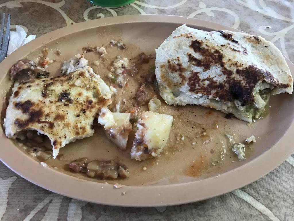 GORDITAS "EL TÍO" | restaurant | Blvd. Benito Juárez 901, Anexa Obrera, 22700 Rosarito, B.C., Mexico | 016618501200 OR +52 661 850 1200