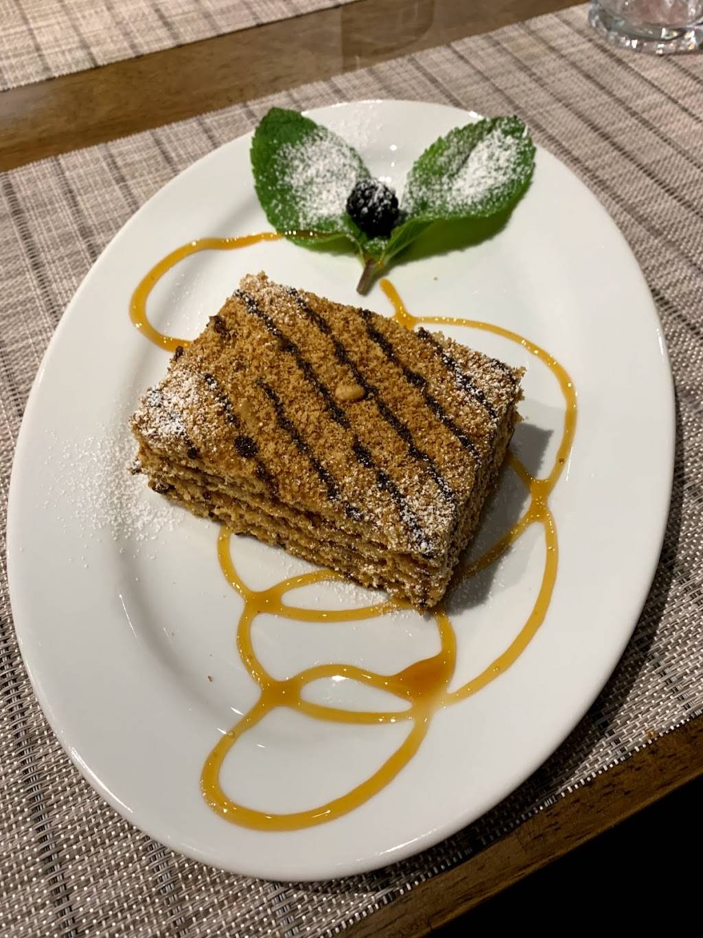 Stroganoff | restaurant | 10 Headdon Gate, Richmond Hill, ON L4C 9W9, Canada | 9057807575 OR +1 905-780-7575