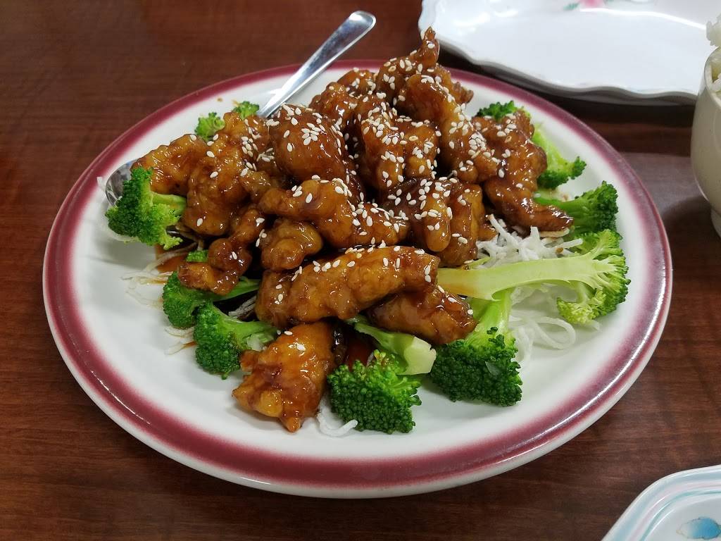 Ginas Restaurant | restaurant | 3614, 1186, E N Pacific Hwy, Woodburn, OR 97071, USA | 5039812100 OR +1 503-981-2100