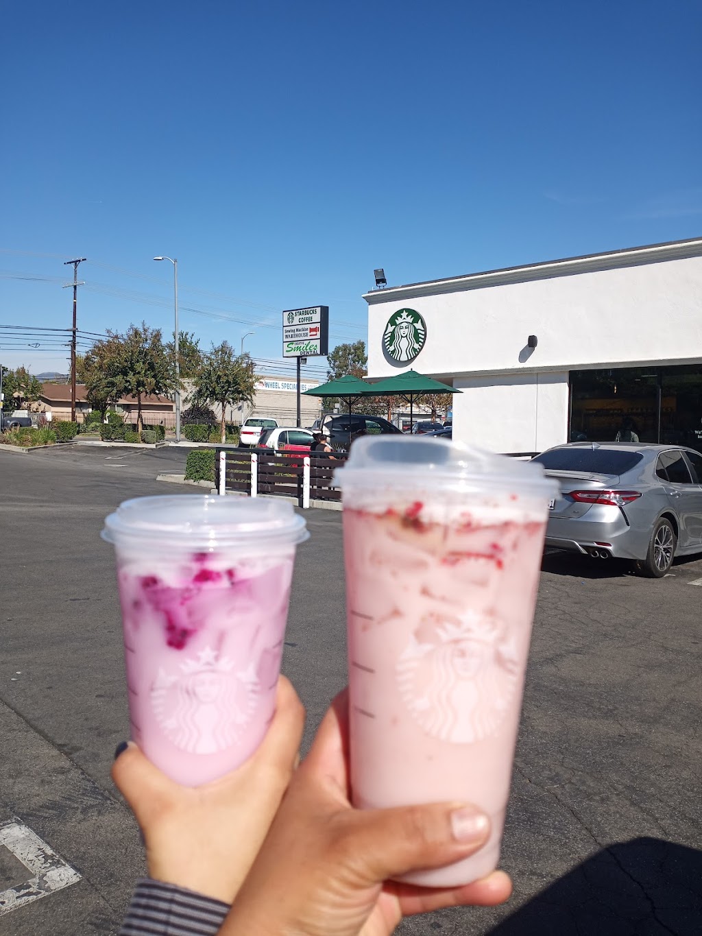 Starbucks | cafe | 16222 Nordhoff St, North Hills, CA 91343, USA | 8188954877 OR +1 818-895-4877