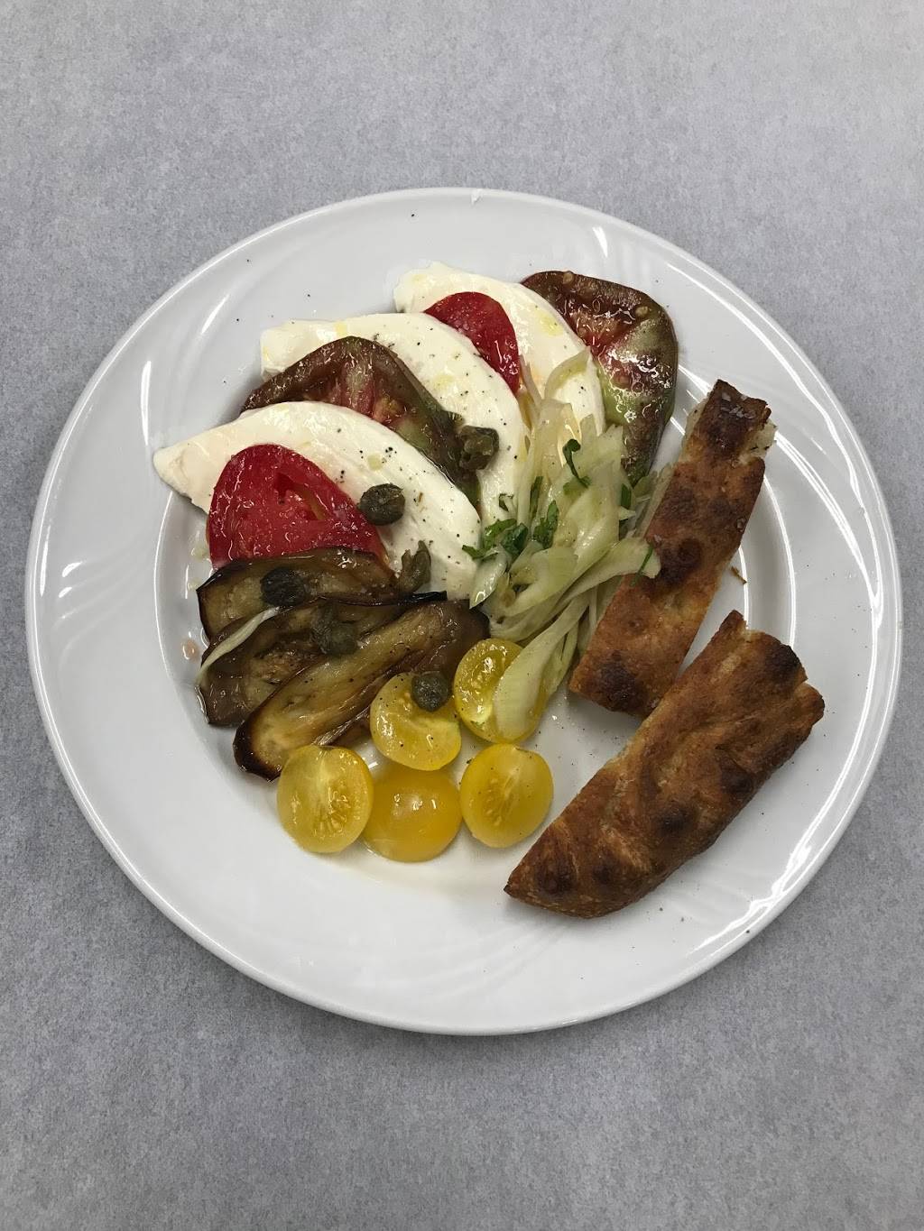 Dollys Restaurant | restaurant | 7 Garrisons Landing, Garrison, NY 10524, USA | 8454246511 OR +1 845-424-6511