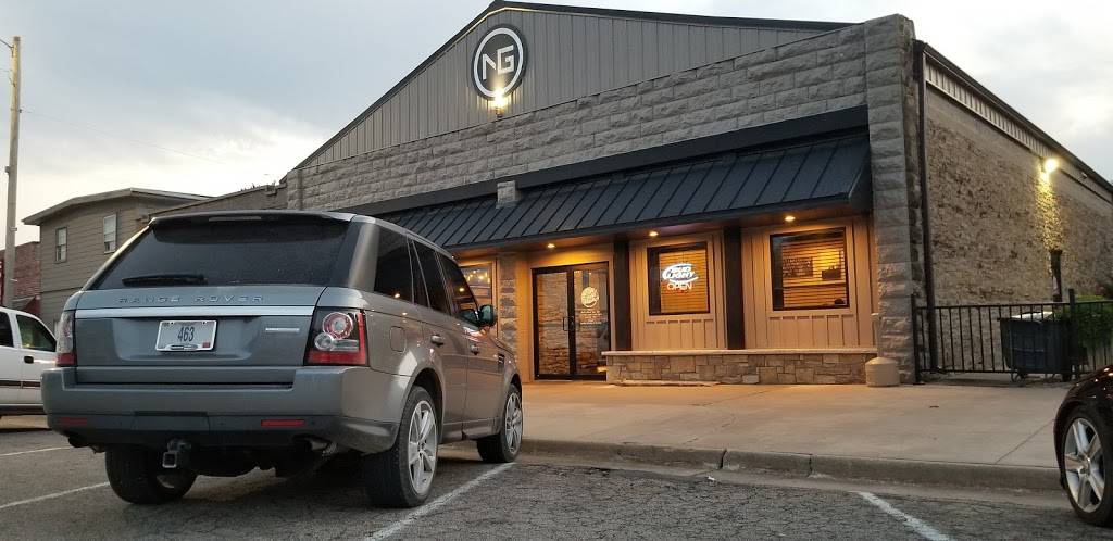 Flint Hills Smokehouse | restaurant | 215 Main St, Maple Hill, KS 66507, USA | 7852564444 OR +1 785-256-4444