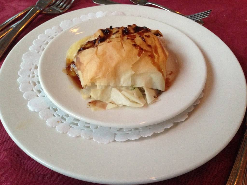 Restaurant Le Sauvignon | restaurant | 140 Rue Principale, Saint-Sauveur, QC J0R 1R6, Canada | 4502272232 OR +1 450-227-2232