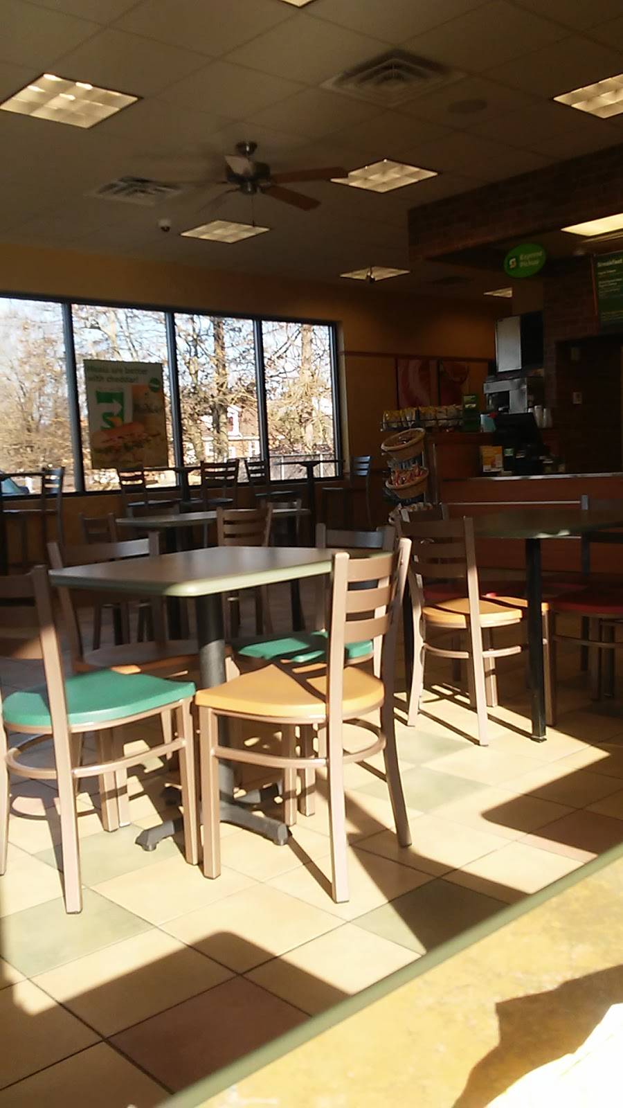 Subway | restaurant | 1939 State Rd, Cuyahoga Falls, OH 44223, USA | 3309225655 OR +1 330-922-5655