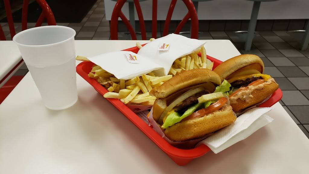 In-N-Out Burger | restaurant | 30296 Haun Rd, Menifee, CA 92584, USA | 8007861000 OR +1 800-786-1000