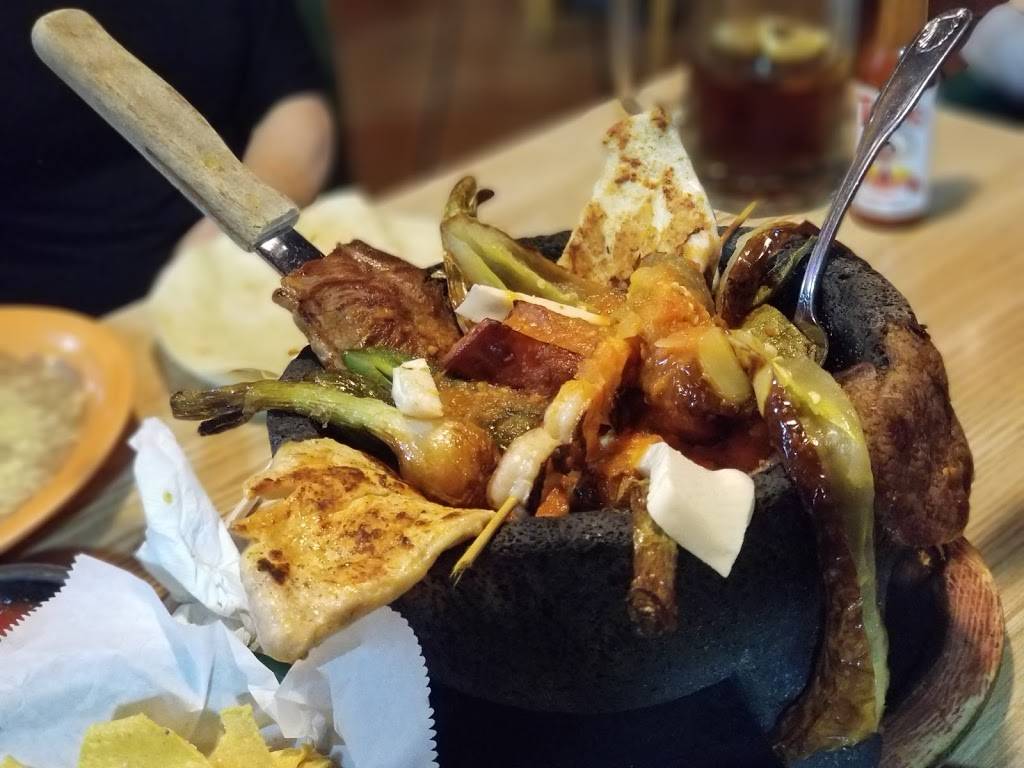 El Molcajete | restaurant | 2435 E North St, Greenville, SC 29615, USA | 8642921111 OR +1 864-292-1111