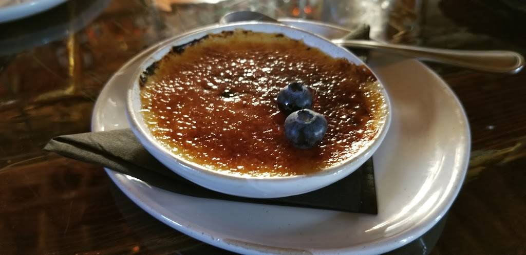 Geraldines Supper Club & Lounge | restaurant | 1101 English Ave, Indianapolis, IN 46203, USA | 3176003336 OR +1 317-600-3336