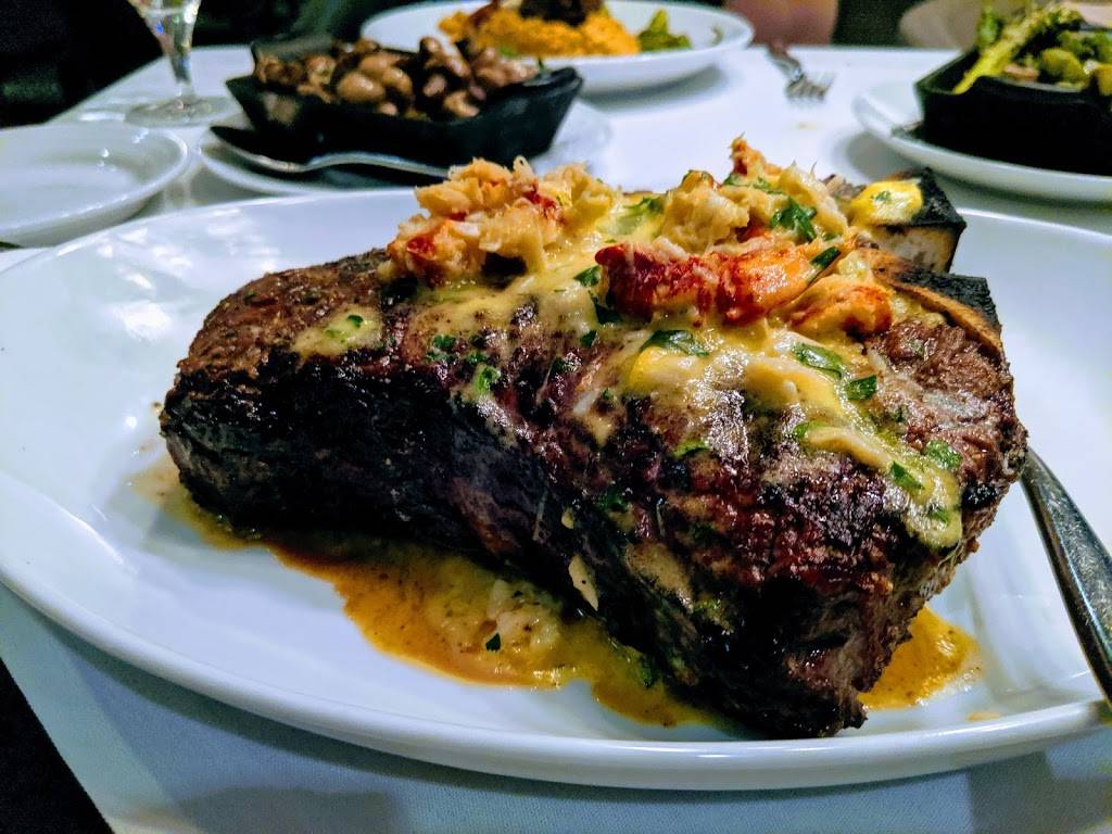 Stock Hill | restaurant | 4800 Main St ste g-001, Kansas City, MO 64112, USA | 8168958400 OR +1 816-895-8400