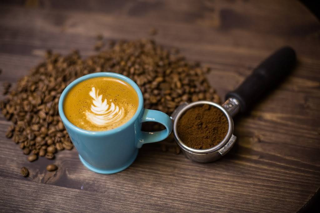 9 Mile Coffee Co | cafe | 1072 U.S. 9, Schroon Lake, NY 12870, USA | 5182604385 OR +1 518-260-4385