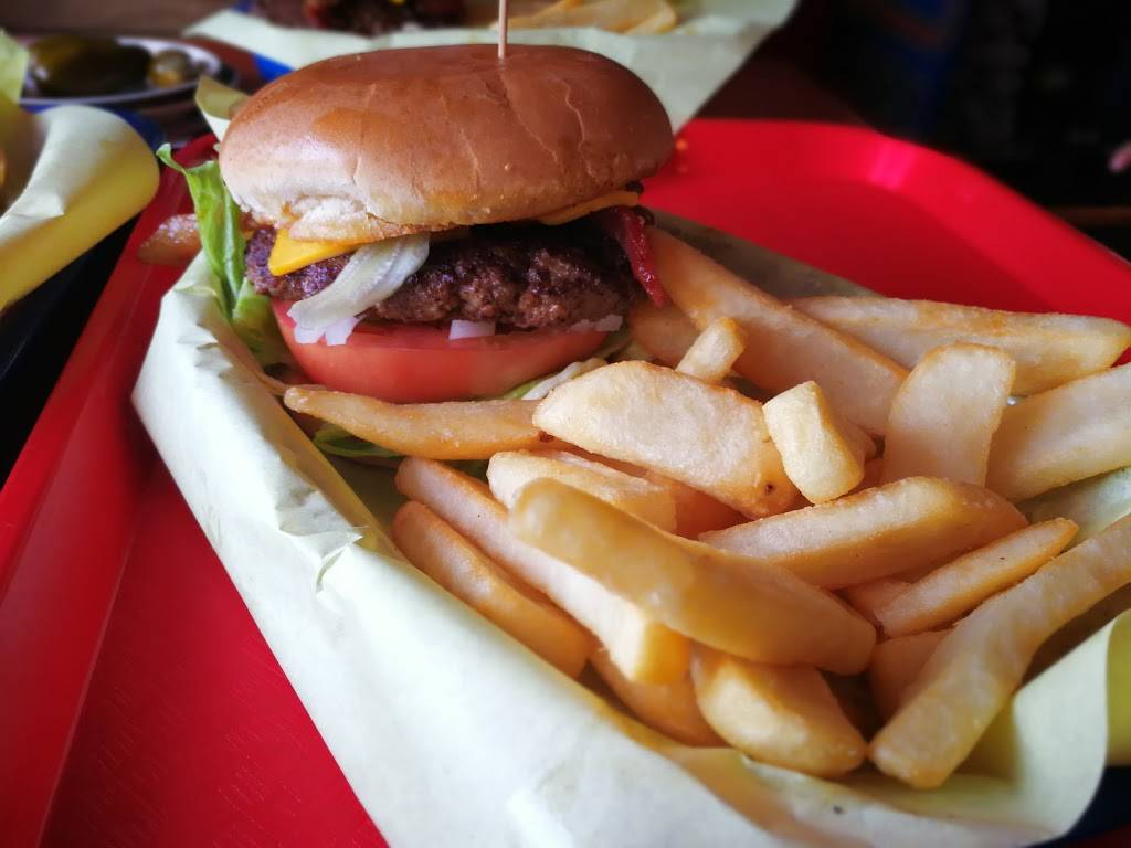 Uncle Barneys | restaurant | 7015 Interstate 35 Access Rd, San Antonio, TX 78224, USA | 2109226602 OR +1 210-922-6602