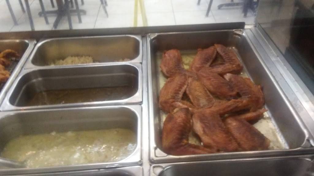 Dickinson Fried Chicken | restaurant | 1401 Dickinson Ave, Greenville, NC 27834, USA | 2523213233 OR +1 252-321-3233