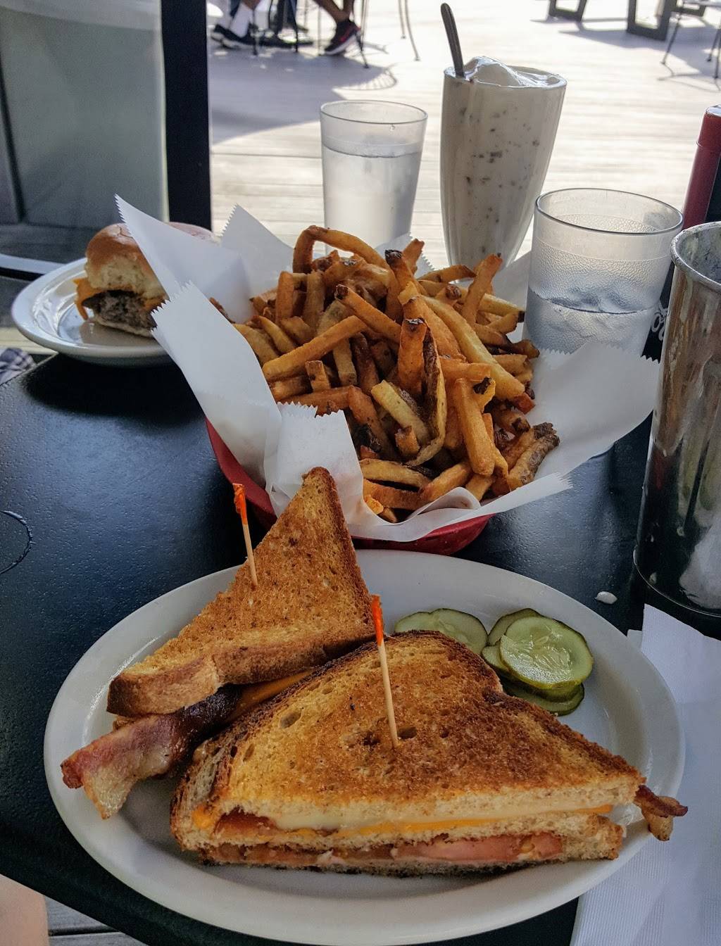 Annies Parlour | restaurant | 313 14th Ave SE, Minneapolis, MN 55414, USA | 6123790744 OR +1 612-379-0744