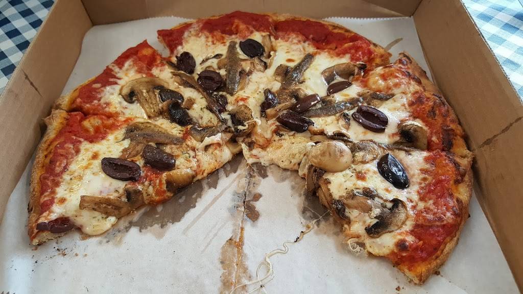 Curts Smokin Ribs | meal takeaway | 243 Pennsylvania Ave, Mill Hall, PA 17751, USA | 5707267427 OR +1 570-726-7427