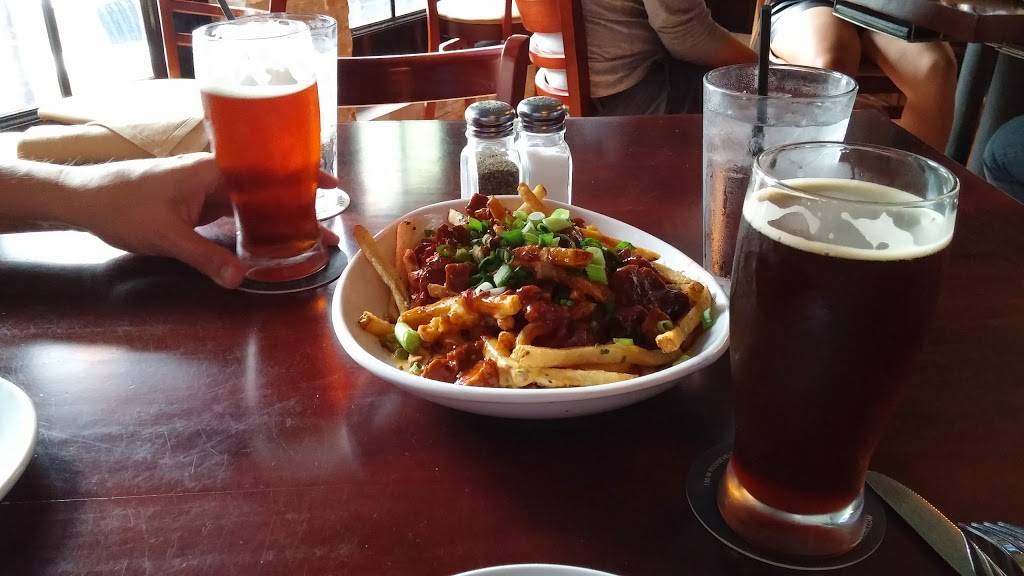 First Draft | restaurant | 649 S Clark St, Chicago, IL 60605, USA | 3124611062 OR +1 312-461-1062